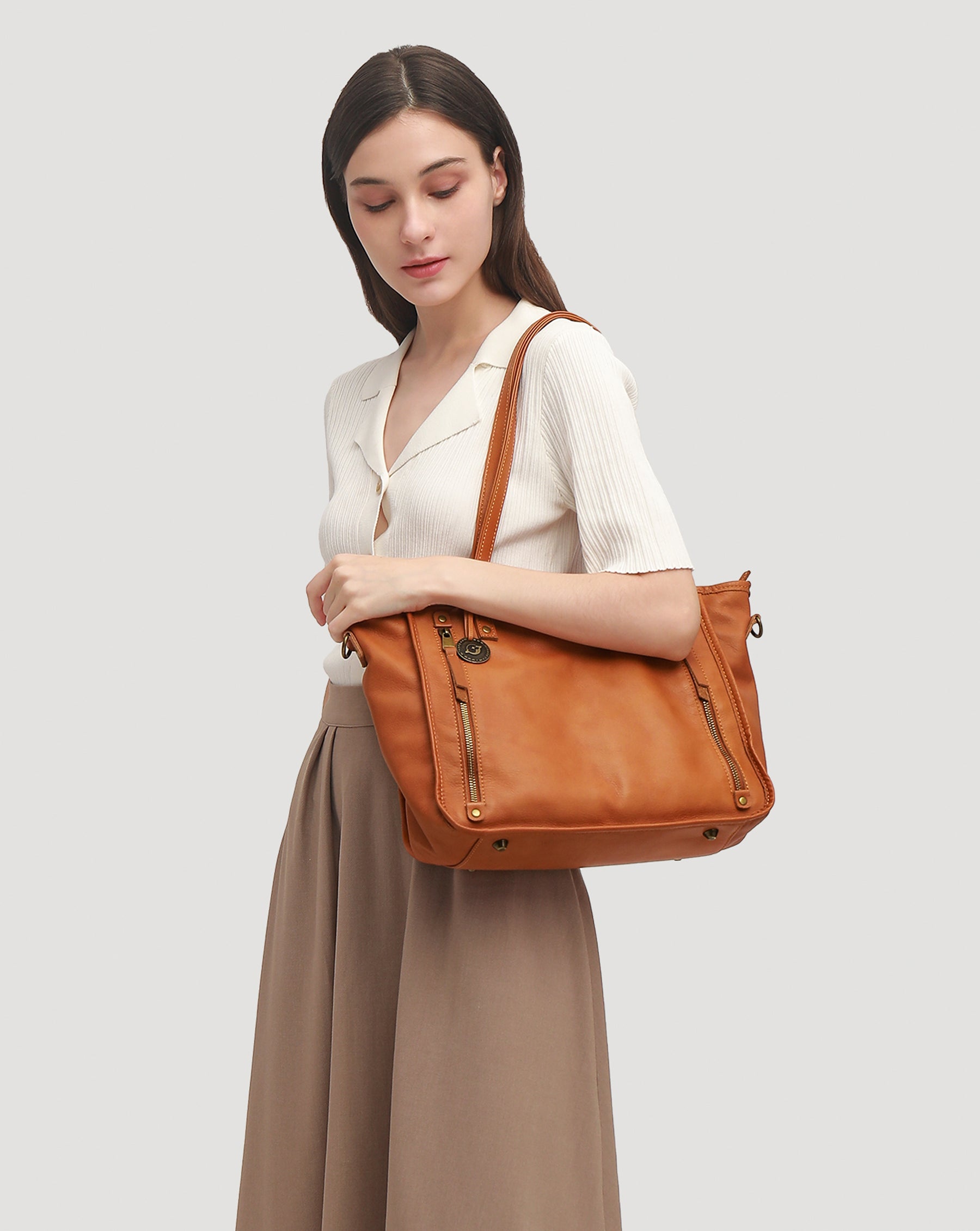 Hestia Tote Bag.