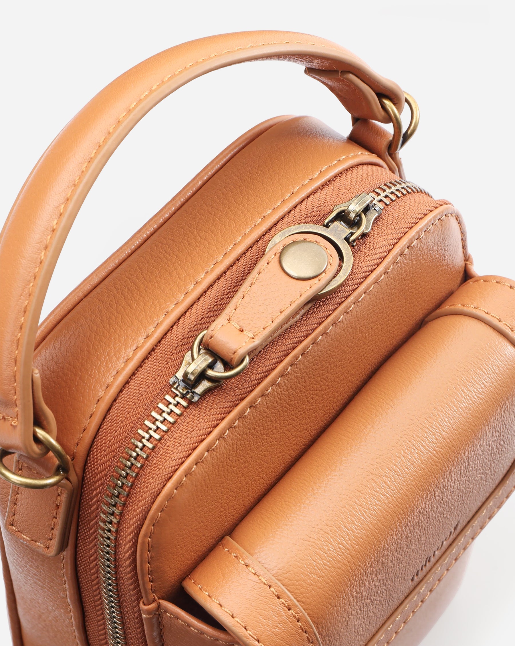 Aphrodite Leather Phone Crossbody Bag 1.5L